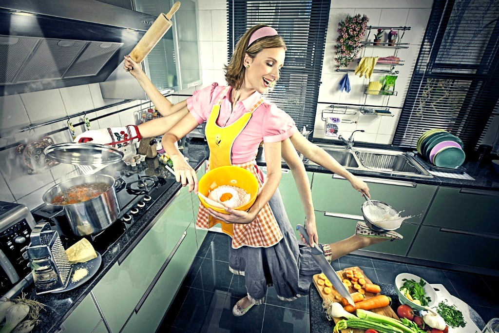 Должна ли девушка уметь готовить